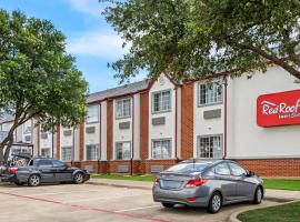Red Roof Inn & Suites Euless - DFW Airport Southwest，位于尤利斯的酒店