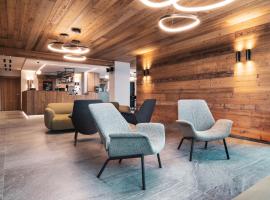 Oltre Alpine Hotel，位于博尔米奥的酒店