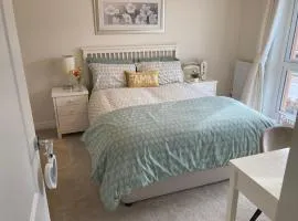 Room near Great Western Hospital