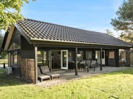 S742-Stroby-Garderhojen-32，位于Strøby的酒店