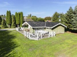 3304-Stege-Kvaerken-42，位于斯泰厄的带热水浴缸的酒店