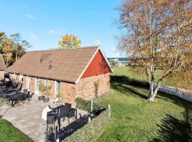 S718-Stroby-Svalemosevej-18，位于Strøby的酒店
