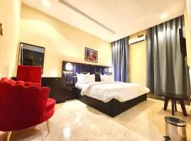 Buddiez Hotel & Resort