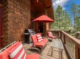 Truckee Timbers at Gray's Crossing by Tahoe Getaways - 4BR w Hot Tub, Ping Pong & EV