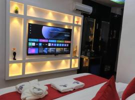 Fairtex Luxury Hotel，位于Maiyegun的酒店