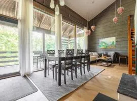 Villa Kultaranta B - Comfy Cabin Retreat in Tahko with Hot Tub & Sauna