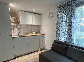Domki letniskowe blisko plaży- Park Jantar，位于詹塔尔的酒店