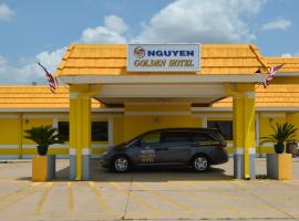 Golden Hotel and Conference Center，位于威奇托的酒店