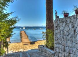 Zephyr Cove Cabin - Walk to Lake & Beach，位于西风湾的酒店