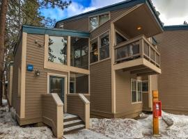 Lakeland Sandy Beach Retreat - Private Escape，位于南太浩湖的酒店