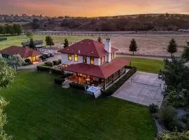 Foxen Canyon Retreat by Paradise Retreats