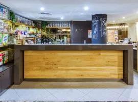 莫库若彭里斯酒店