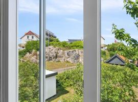 Lovely Holiday Flat Close To The Beach，位于桑德维格的酒店