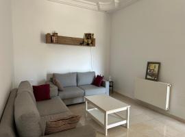 Single Room downtown La Marsa- Near the Sea，位于拉马萨的酒店