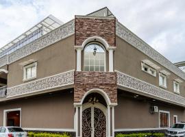 Hotel Bugambilias，位于埃斯特利的宠物友好酒店