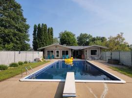 West-Side Retreat，位于苏福尔斯的酒店