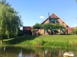 Gemütliches Fachwerkhaus am See mit Kamin