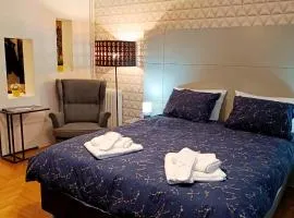 Plaka Hideaway Suite