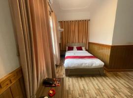 Hotel Jigmeling King，位于Baudhatinchule的酒店