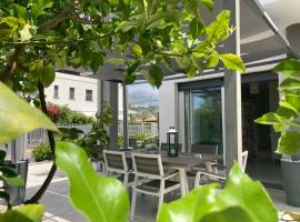 B&B Sabbia e Sassi，位于普拉亚·阿马勒的酒店