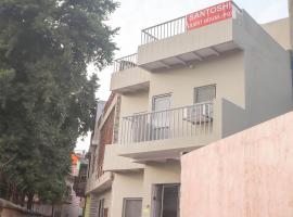 Hotel O Santoshi Guest House，位于Bulandshahr的酒店