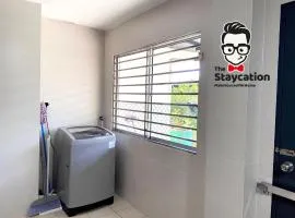 Staycation Homestay 15 Kch City Mall Landed House