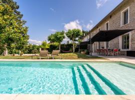 Maison du Verger à Dardilly，位于达迪利的酒店