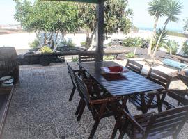 Habitaciones Doña Cris，位于卡门港的旅馆