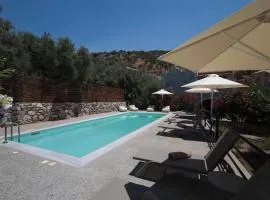 CASA DI MANI KOTRONI Vacation 2 bedroom Maisonette with shared pool