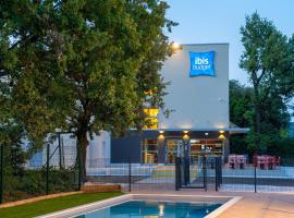 ibis budget Le Cannet des Maures，位于勒卡内代莫尔的酒店