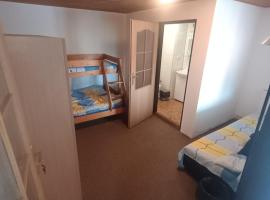 Apartmán Chlumětín，位于Chlumětín的酒店