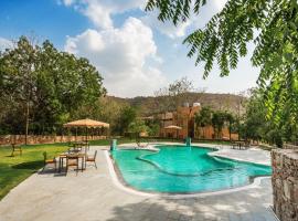 Dev Bagh Luxurious Private Suites，位于Debāri的酒店