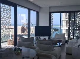 almoaj ,Juman 2 marina view,level 3，位于锡卜的酒店