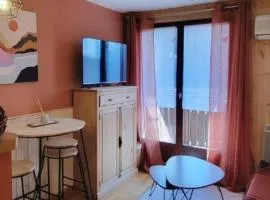 Appartement avec balcon vue montagne à Bellevaux