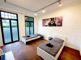 Monteurwohnung-in-Villa-8-Betten-WLAN-TV-Einbaukueche-Ahrensburg-Zentrum-Naehe-Hamburg-OD06a