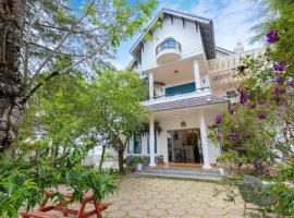 Lotus Luxury Villa Da Lat，位于大叻的酒店
