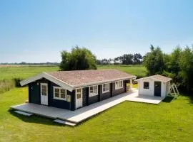 Nice Home In Rødby With Wifi