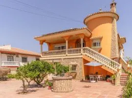 3 Bedroom Amazing Apartment In Torre Del Mar
