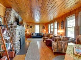 Cozy Lakefront Cabin with Indoor Gas Fireplace!