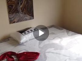 Luna Guest House，位于勿里达的酒店
