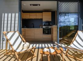 chalet Paille en Queue, au pays basque avec piscine et vue sur Hasparren，位于阿斯帕朗的酒店