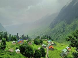 Ibex Riverside Cottage Neelum Valley，位于Kundālshai的酒店
