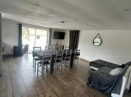 Appartement confortable à Curgy avec terrasse 60 m²