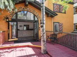 Lift House Lodge, Downtown Vail Lionshead Village Studio Condo
