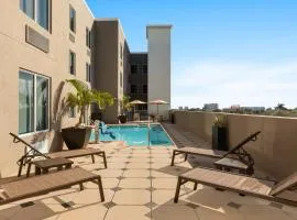 劳德代尔堡机场南智选假日酒店