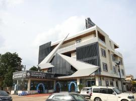 Govind Palace Restaurant and Resort，位于Barwāh的酒店