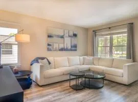 4Bedrooms 2 and 1 Half Bath Home for 9 Kid and Game Ready
