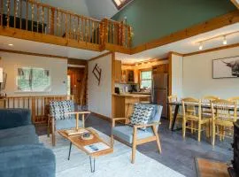 MtSnow , HotTub, Pool, Air Hockey,Ping Pong, Darts