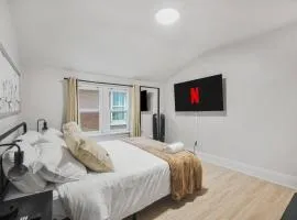 2BR Apt Mins from Beach and Downtown Free Parking