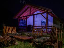 Holiday Home "Rivulet"，位于Praščijak的酒店